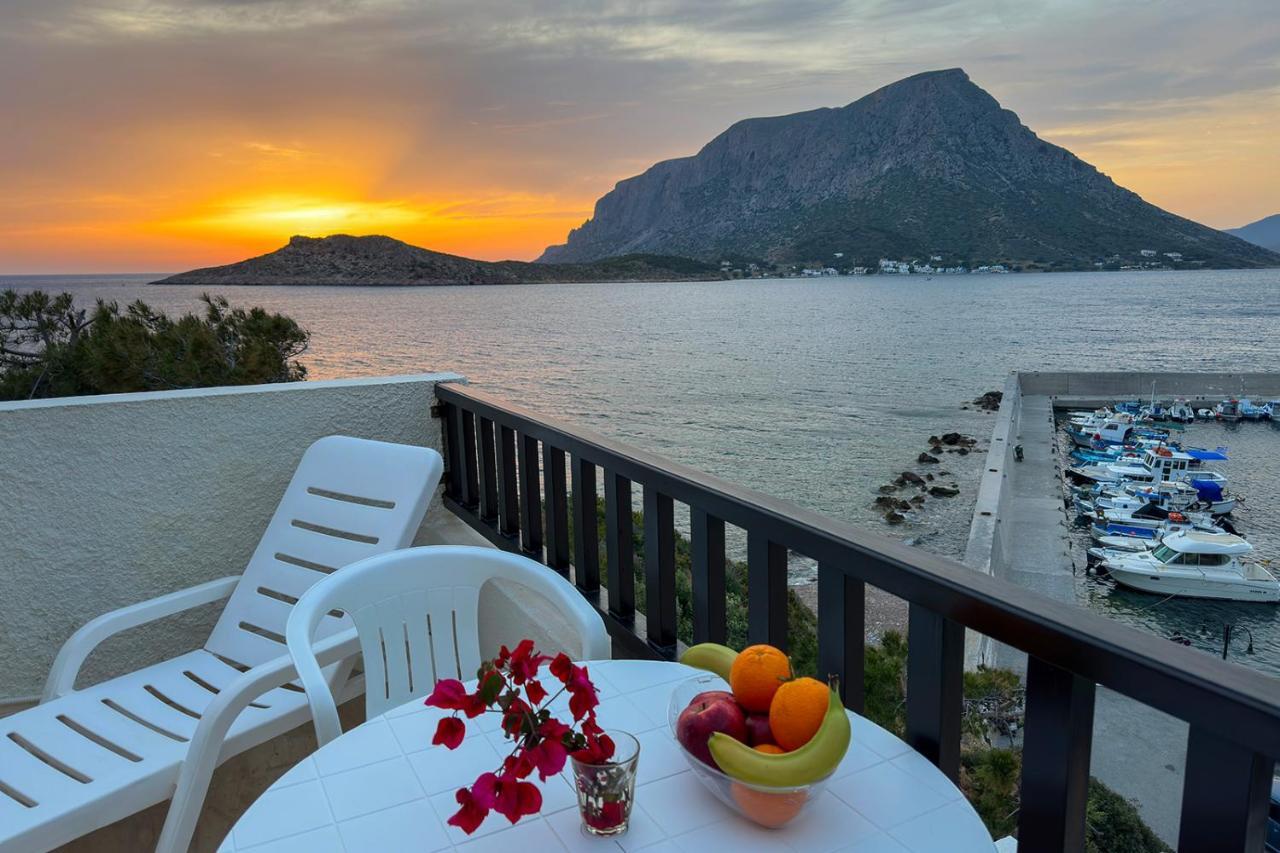 Pelagos Seafront Accommodation - Maria Myrties Extérieur photo