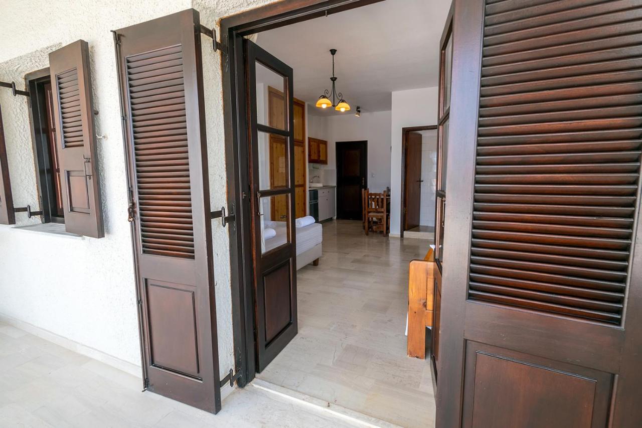 Pelagos Seafront Accommodation - Maria Myrties Extérieur photo